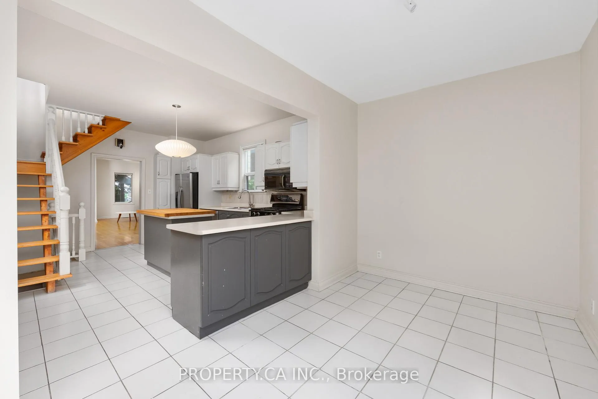 Photo 12 of 233 Clinton Street, Toronto, Palmerston-Little Italy — HOMEH
