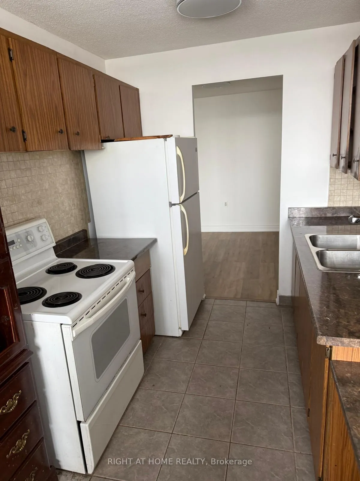 Photo 36 of Unit 707, 18 Knightsbridge Road, Brampton, Queen Street Corridor — HOMEH