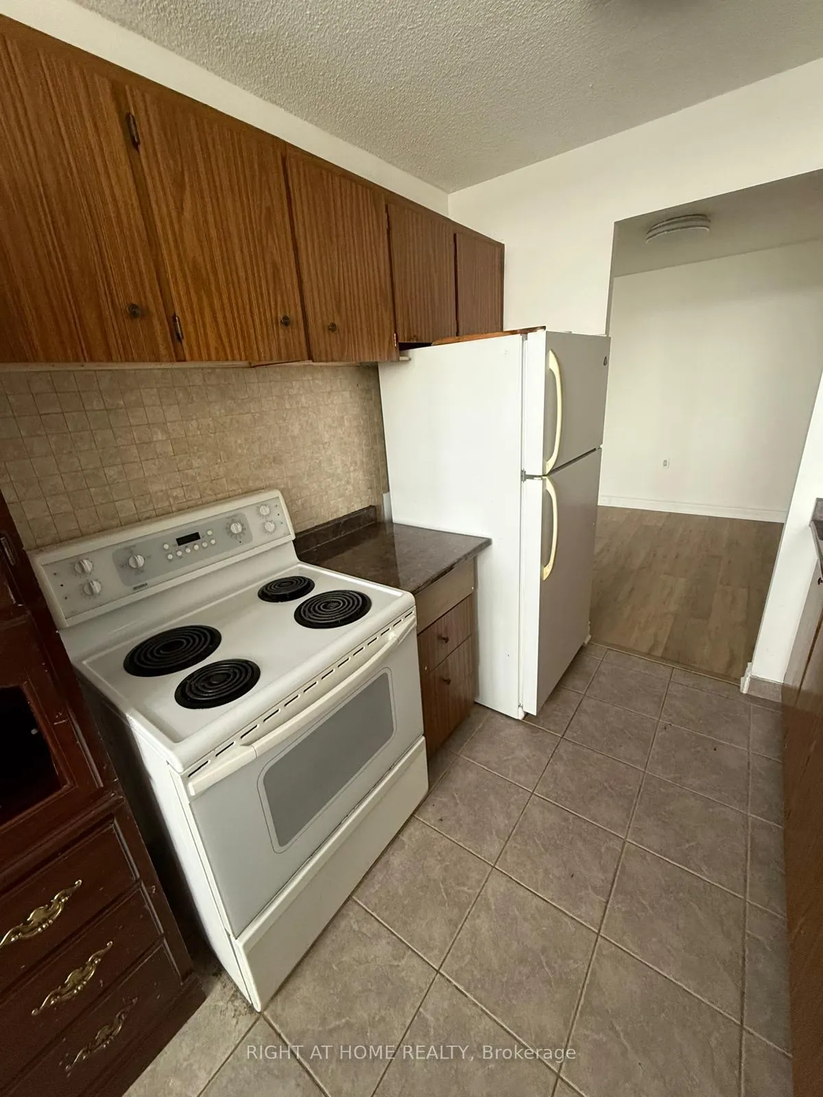 Photo 37 of Unit 707, 18 Knightsbridge Road, Brampton, Queen Street Corridor — HOMEH
