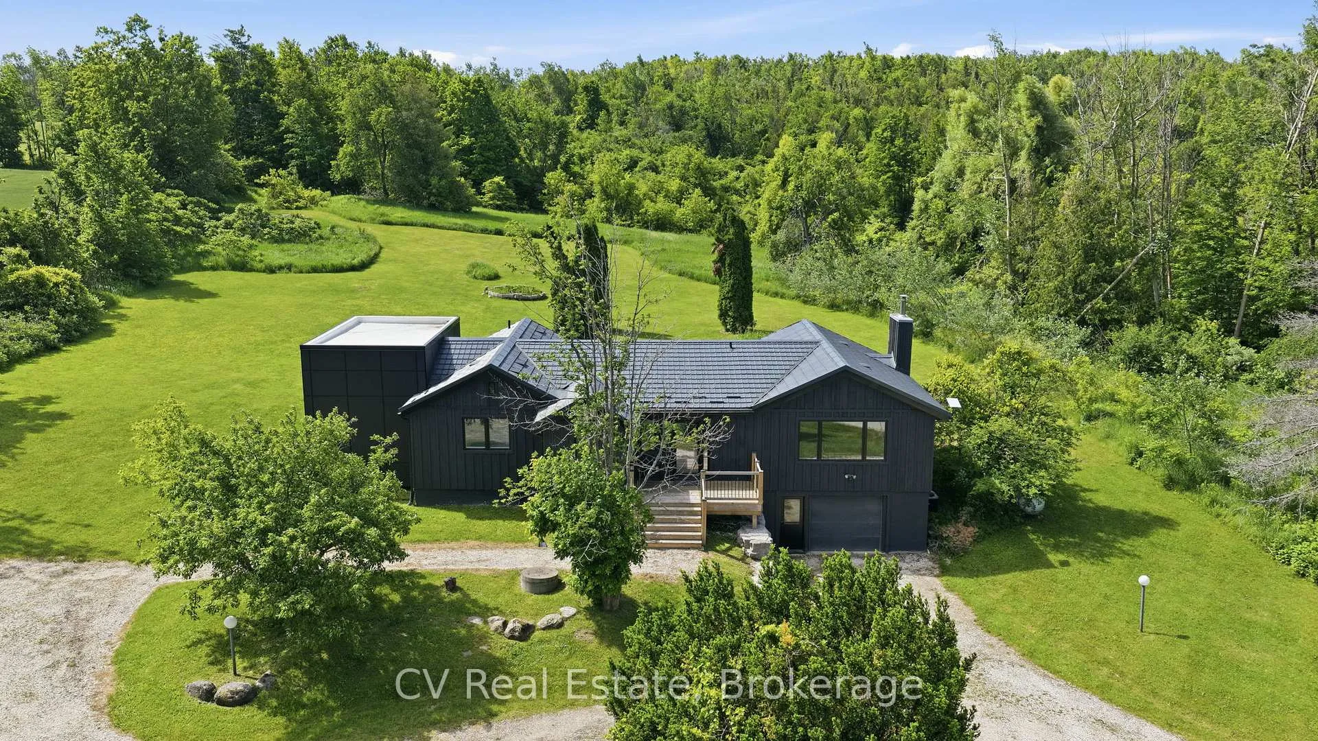 Photo 4 of 8327 21/22 Nottawasaga Side Road, Clearview, Rural Clearview — HOMEH