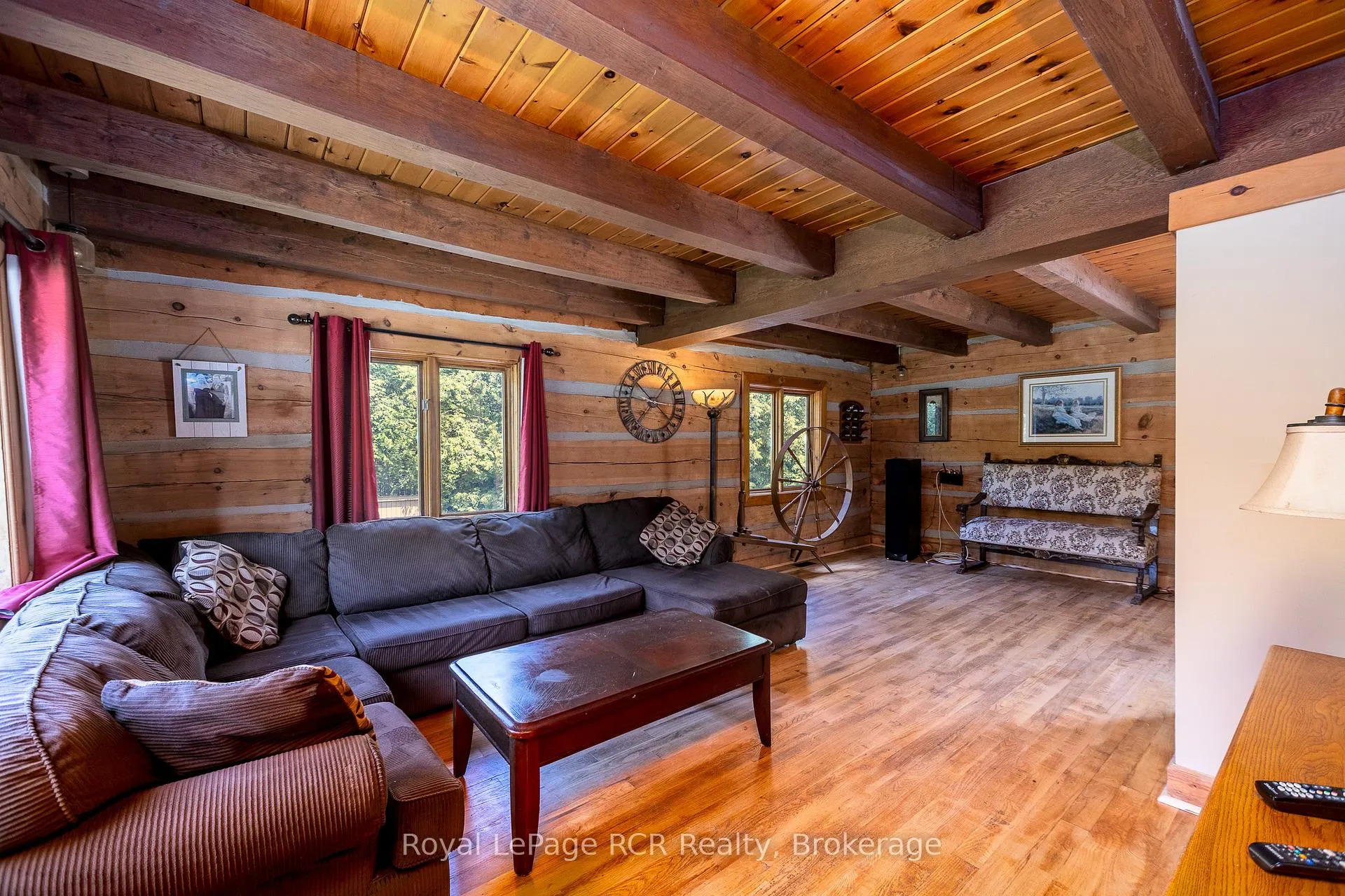 Photo 12 of 113 Crawford Road, Chatsworth — HOMEH