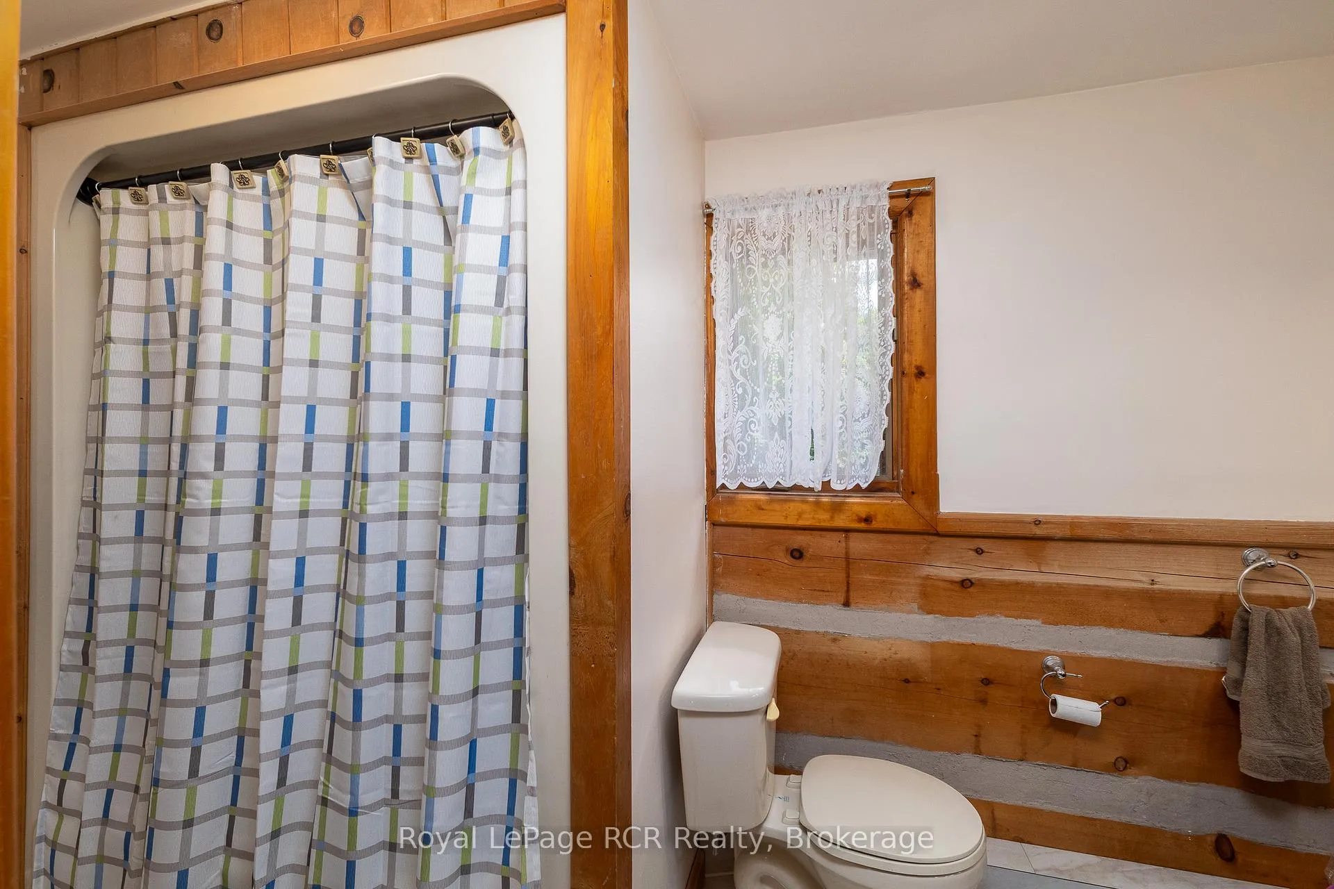 Photo 20 of 113 Crawford Road, Chatsworth — HOMEH