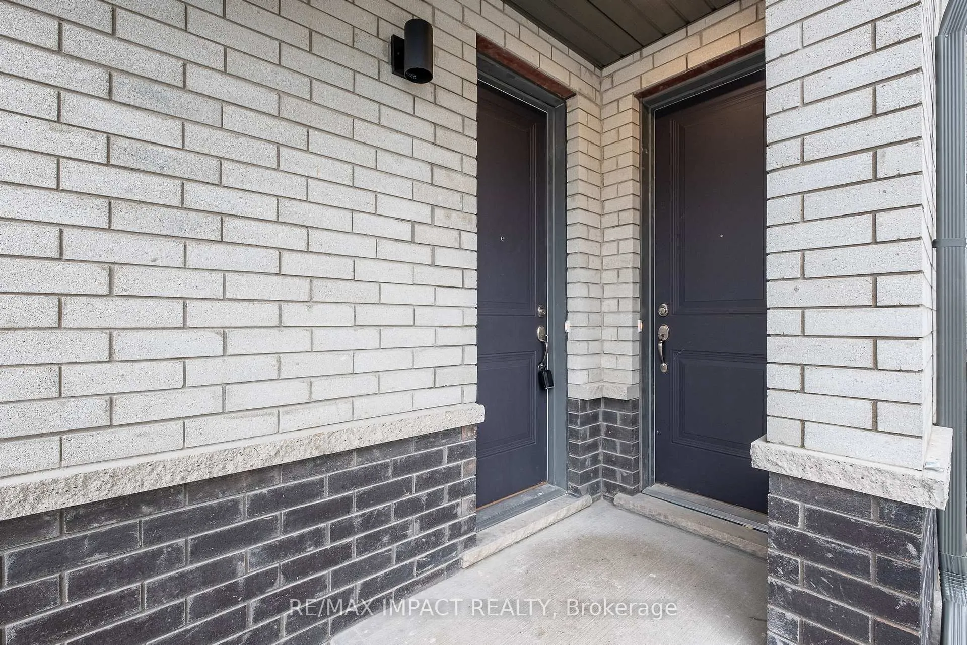 Photo 3 of Unit 902, 160 Densmore Road, Cobourg — HOMEH