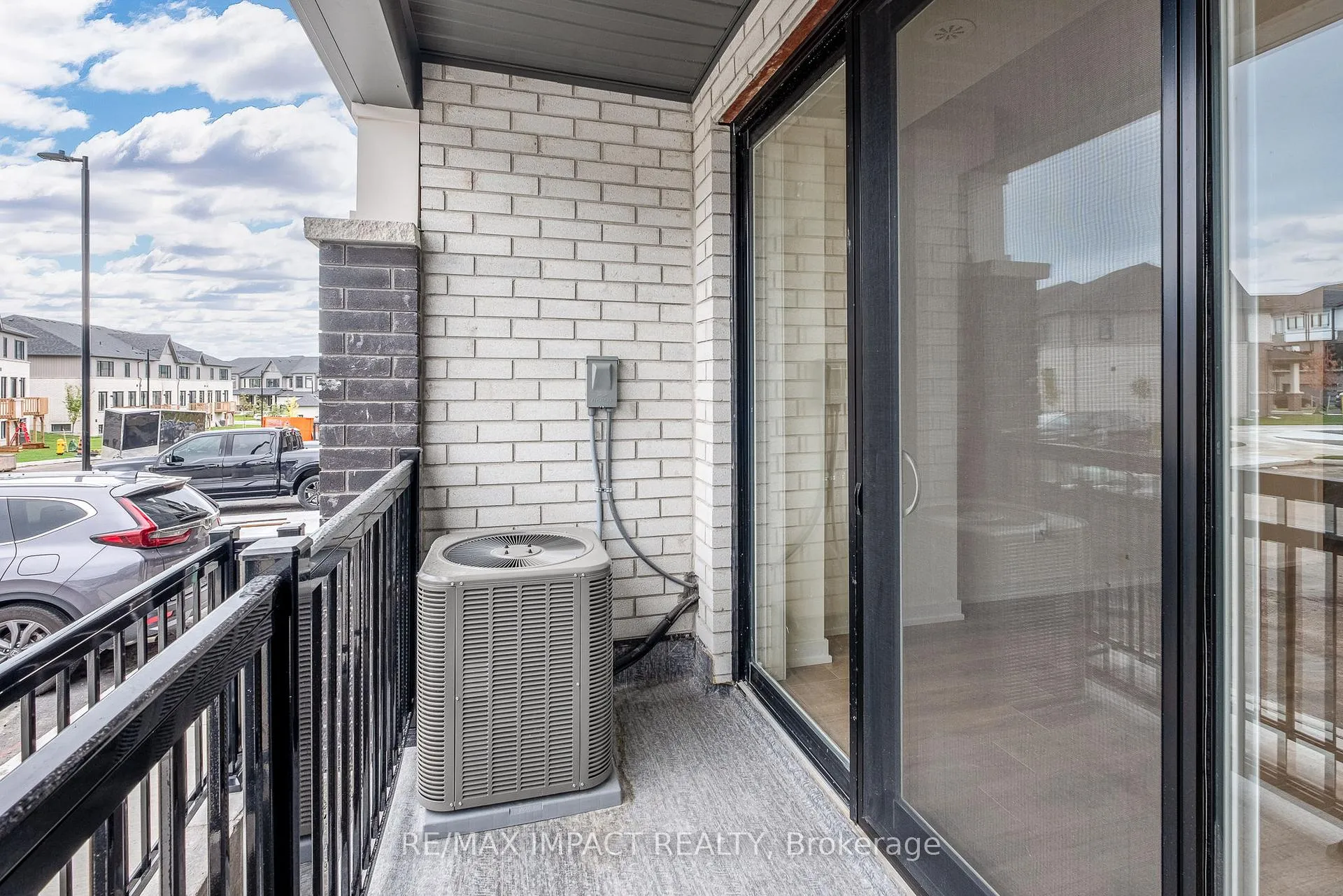 Photo 4 of Unit 902, 160 Densmore Road, Cobourg — HOMEH