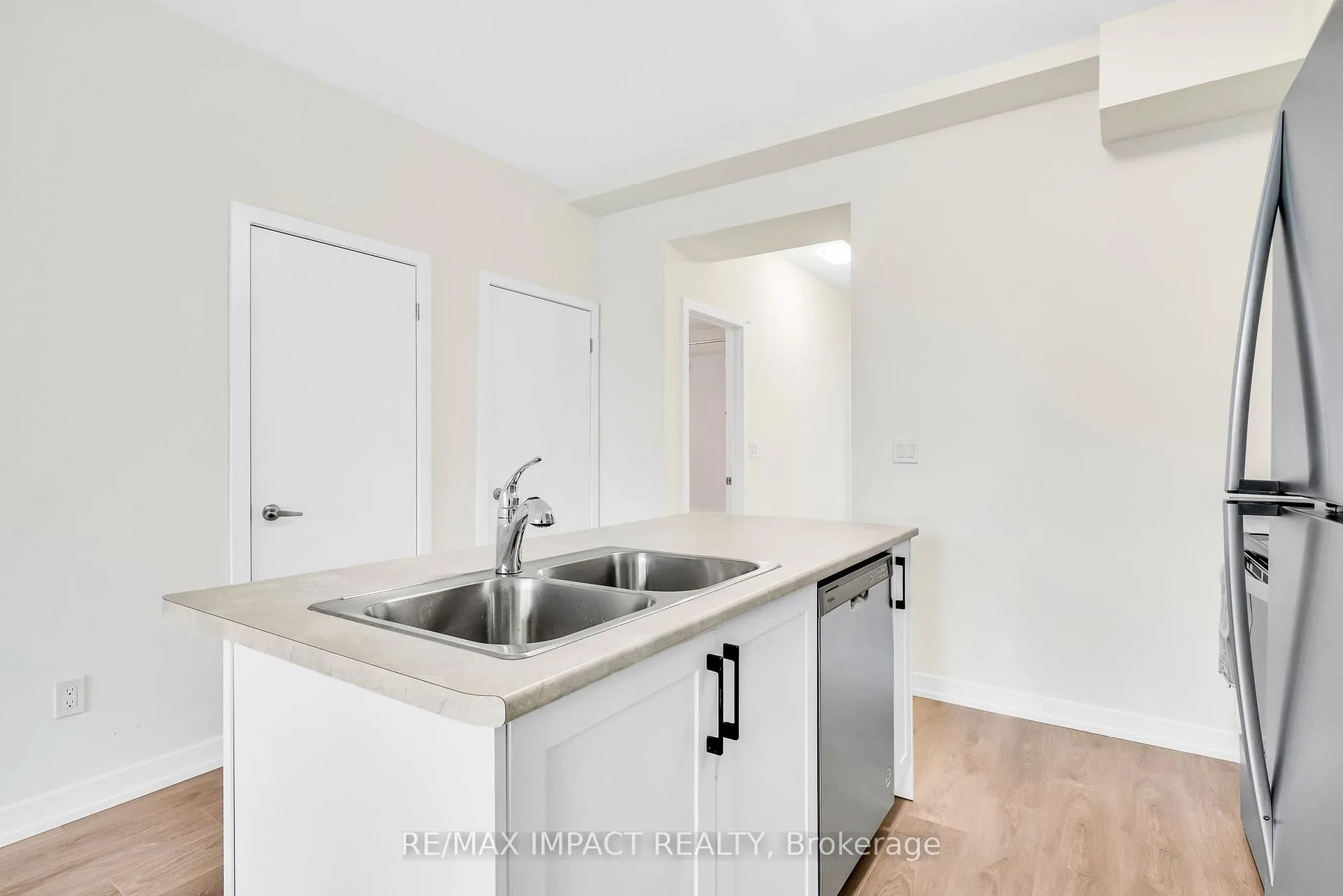 Photo 17 of Unit 902, 160 Densmore Road, Cobourg — HOMEH
