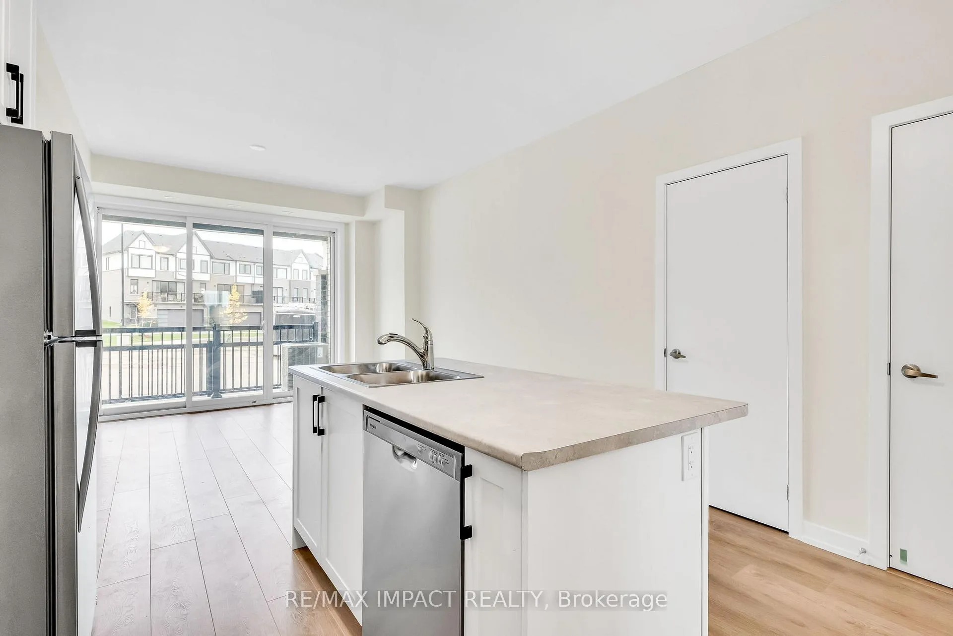 Photo 18 of Unit 902, 160 Densmore Road, Cobourg — HOMEH