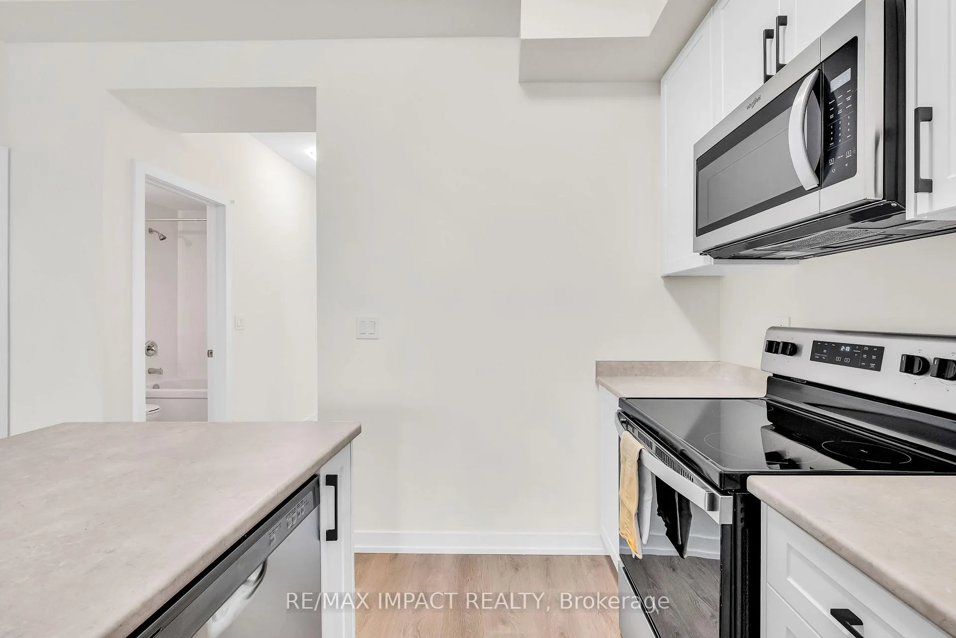 Photo 20 of Unit 902, 160 Densmore Road, Cobourg — HOMEH