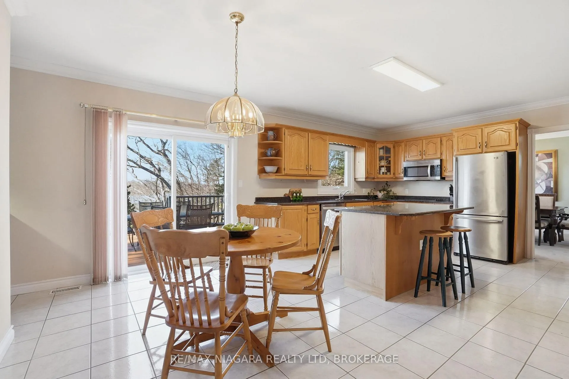 Photo 7 of 50 Henley Drive, St. Catharines, Martindale Pond — HOMEH