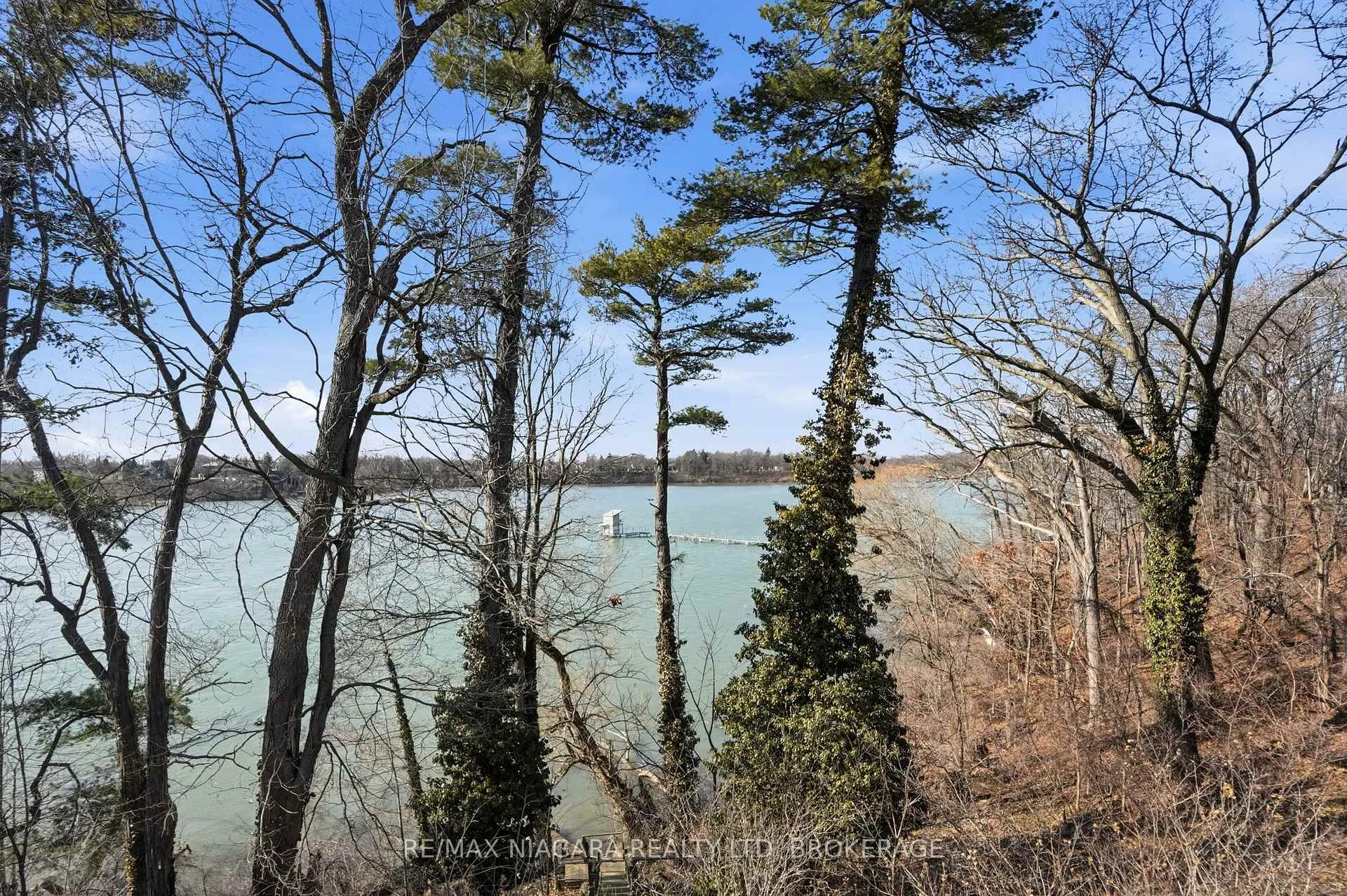 Photo 25 of 50 Henley Drive, St. Catharines, Martindale Pond — HOMEH