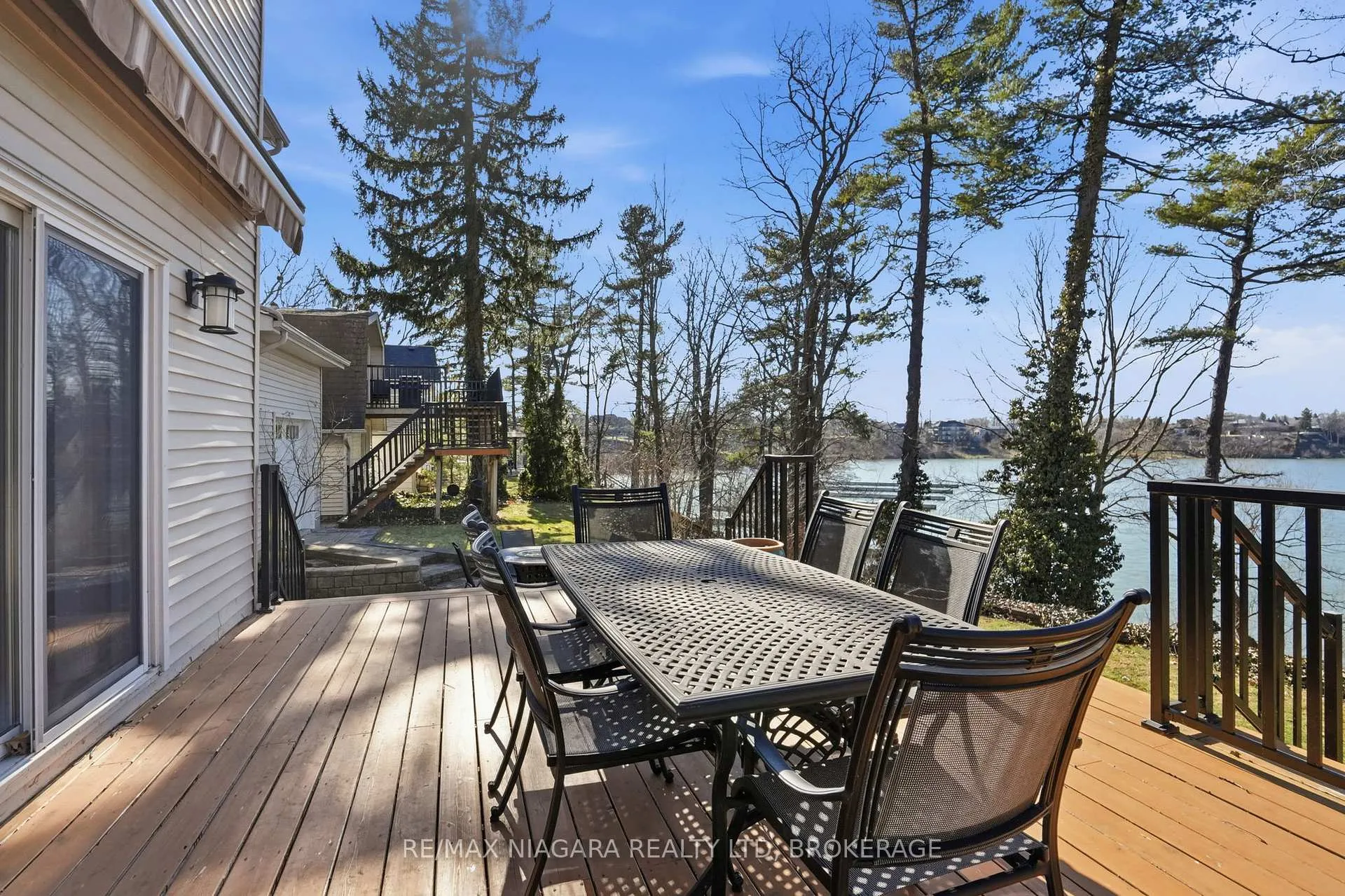 Photo 27 of 50 Henley Drive, St. Catharines, Martindale Pond — HOMEH