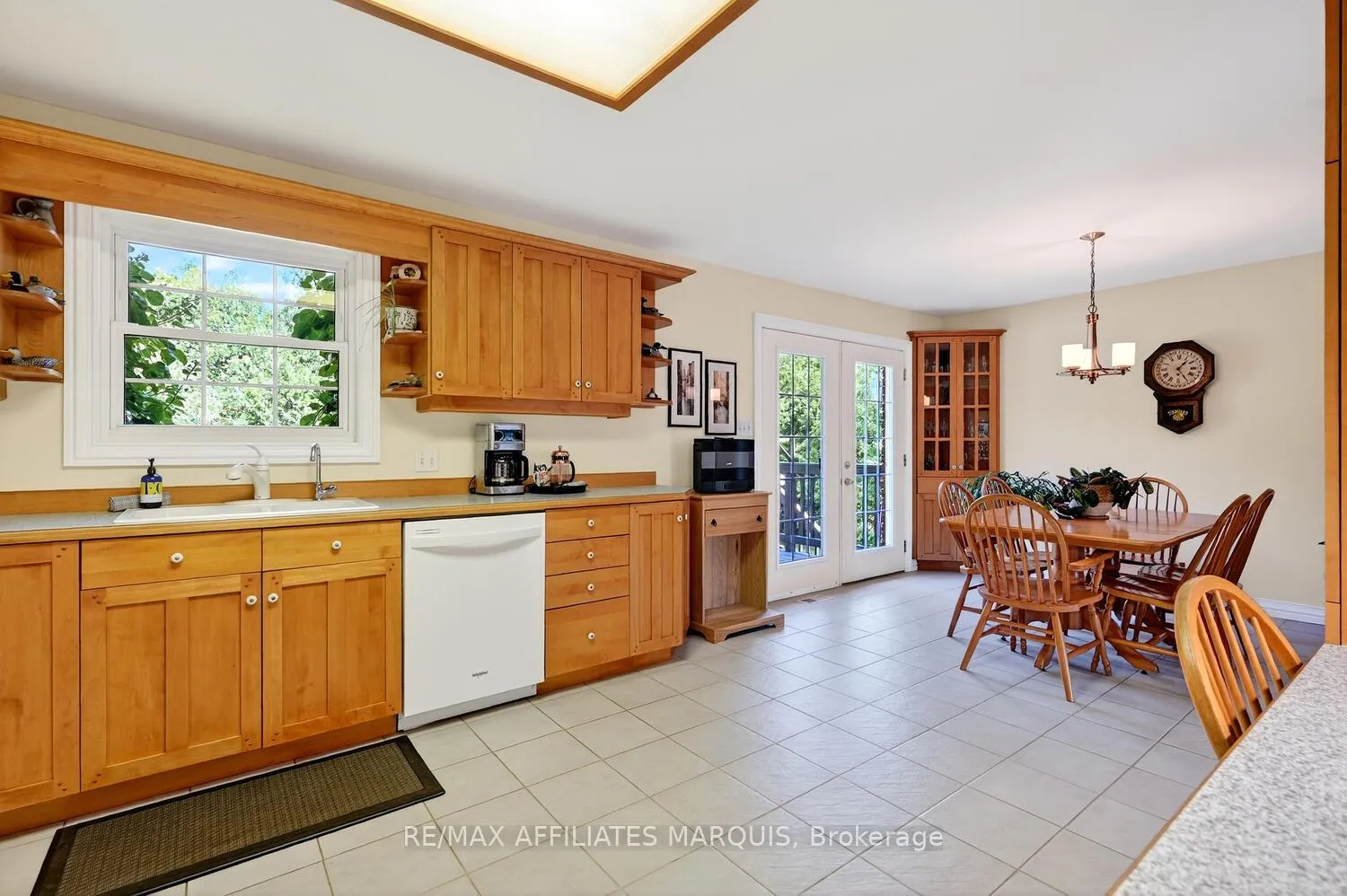 Photo 10 of 156 Bay Road, Rideau Lakes, Rideau Lakes (South Elmsley) Twp — HOMEH