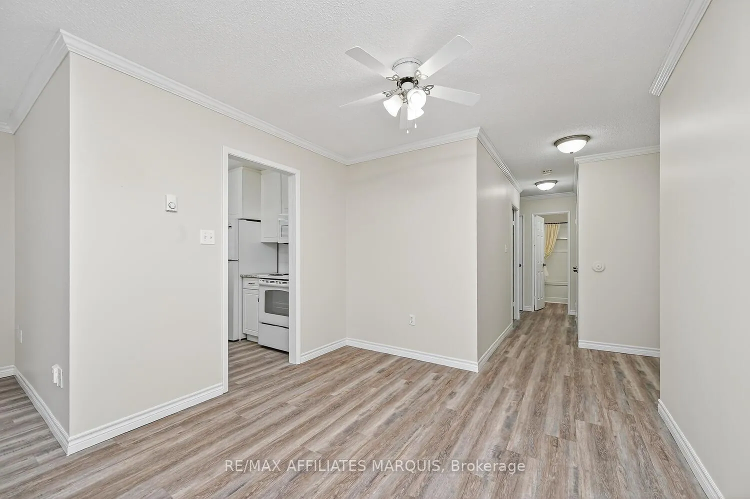 Photo 11 of Unit 204, 41 Sunset Boulevard, Perth, Perth — HOMEH