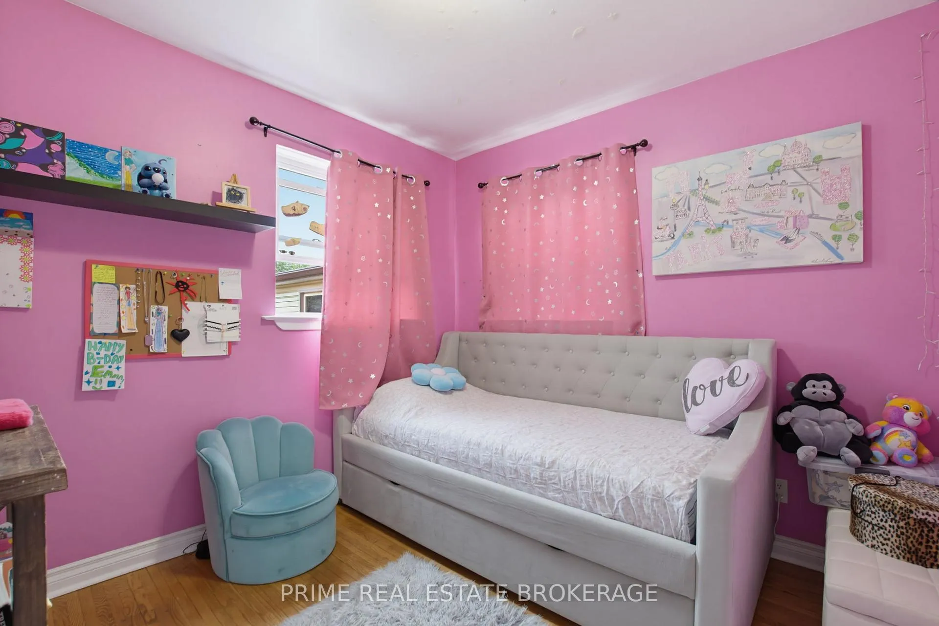 Photo 17 of 204 Burnside Drive, London, East I — HOMEH