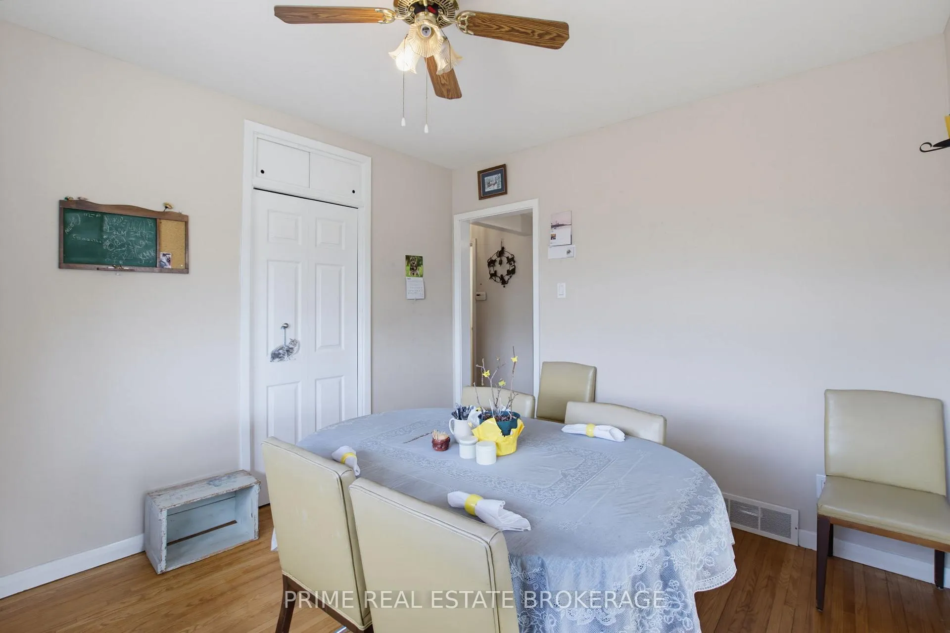 Photo 28 of 204 Burnside Drive, London, East I — HOMEH