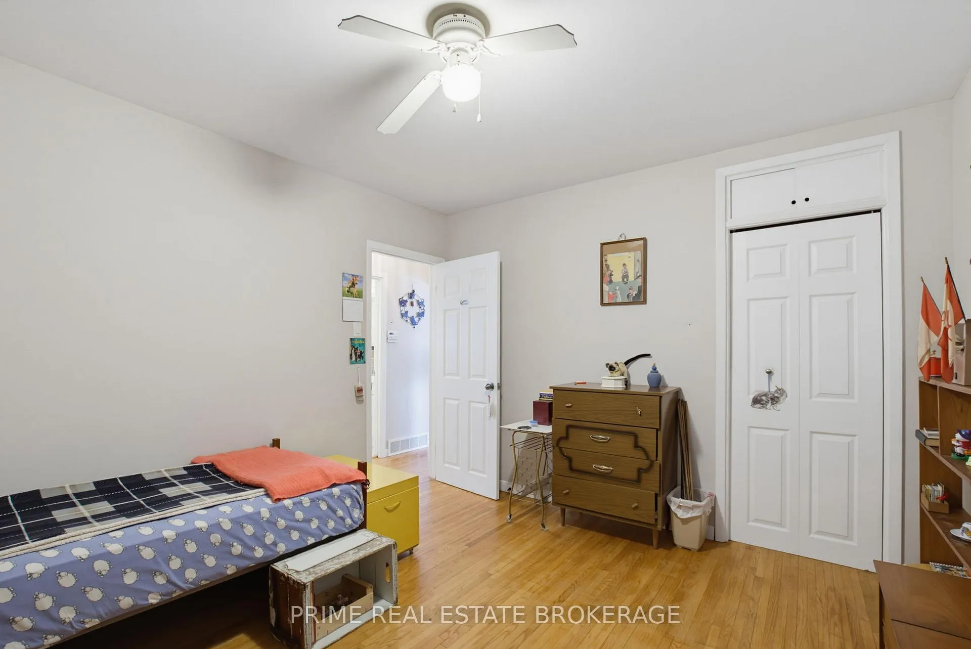 Photo 35 of 204 Burnside Drive, London, East I — HOMEH
