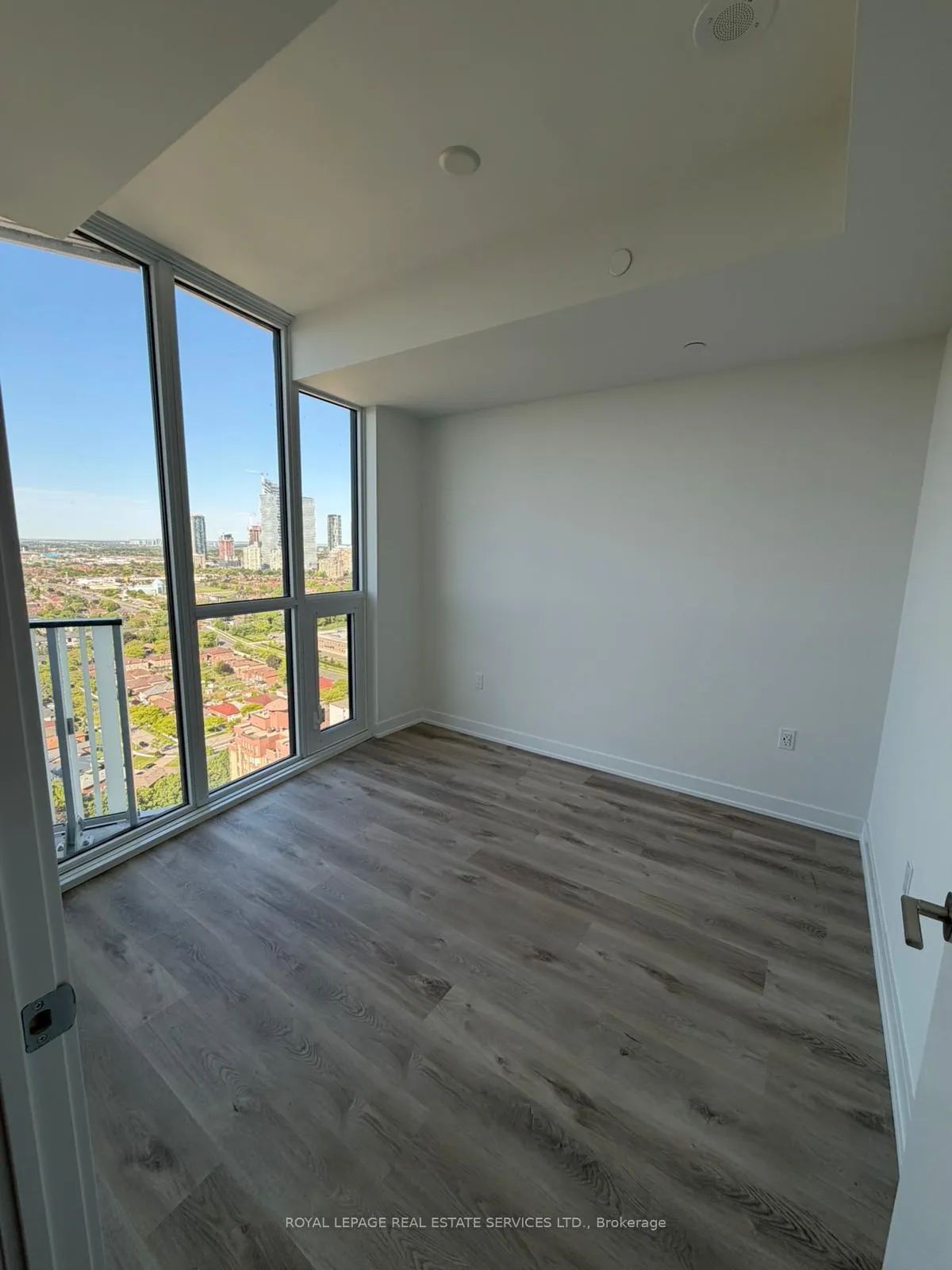 Photo 1 of Unit 3110, 1 Fairview Road E, Mississauga, Mississauga Valleys — HOMEH