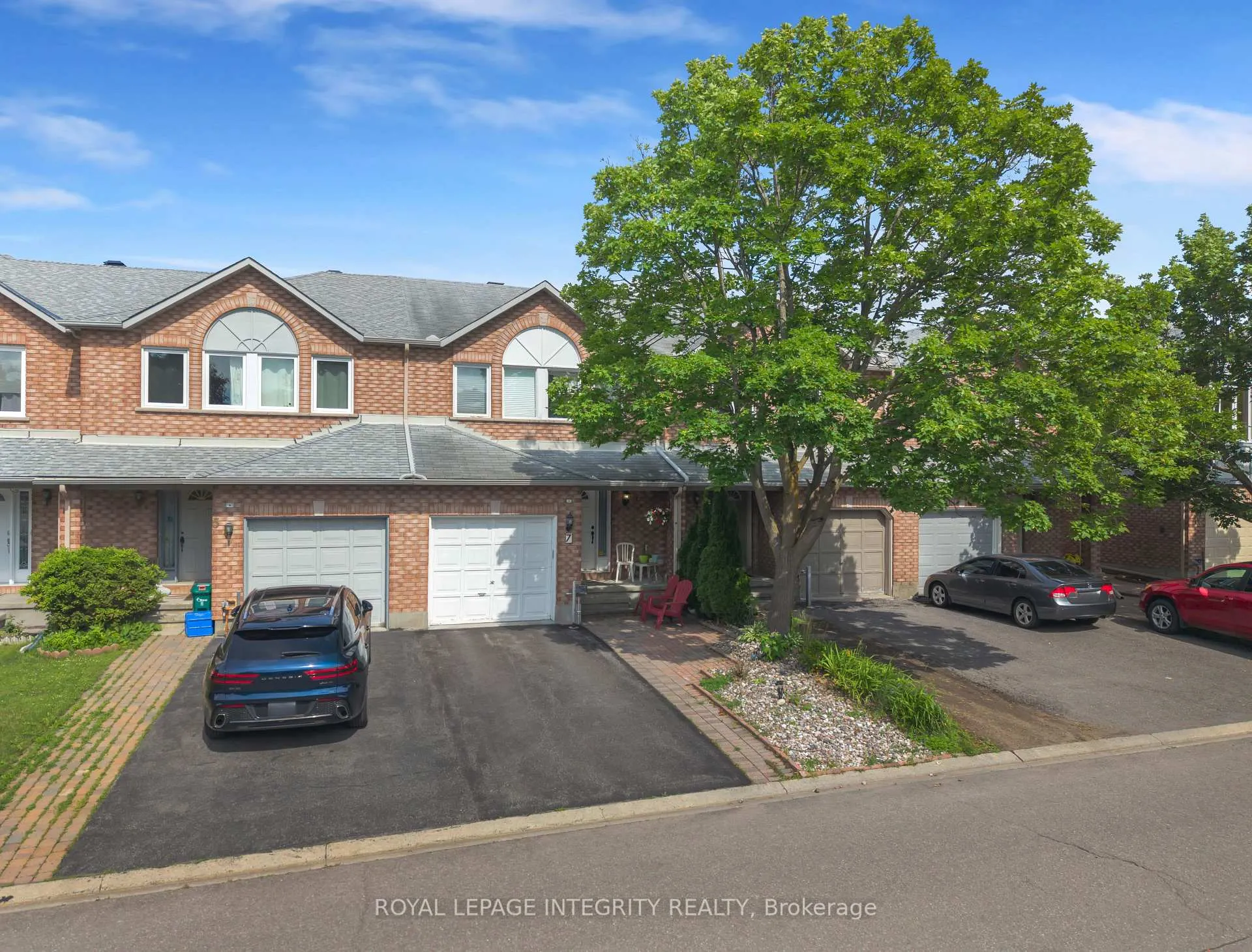 Photo 3 of 7 Westpointe Crescent, Ottawa, Centrepointe — HOMEH