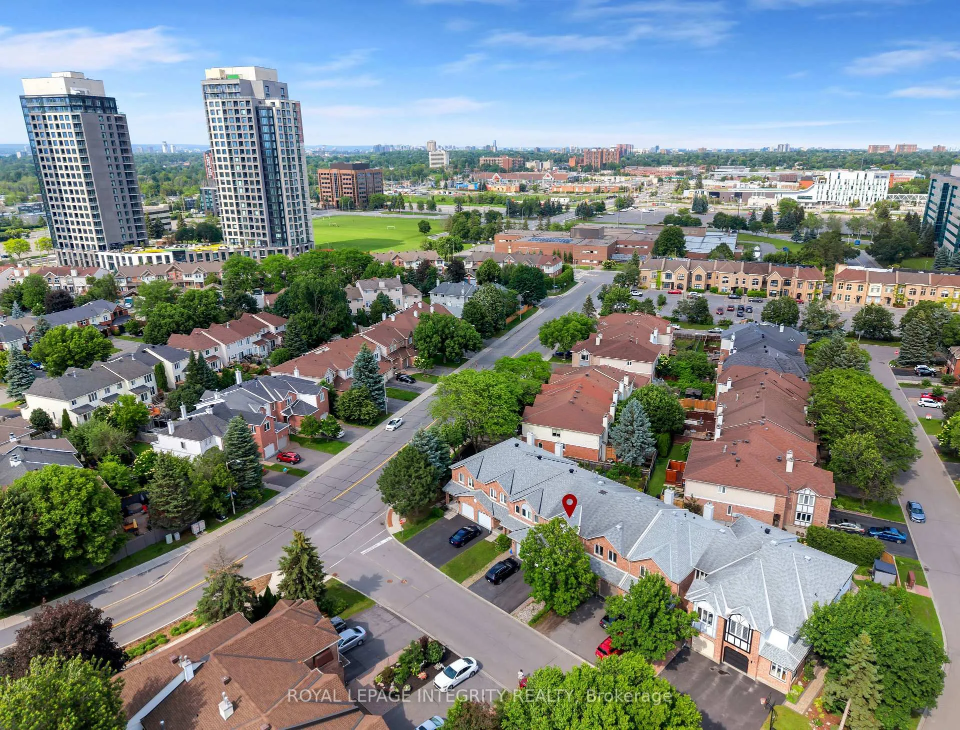 Photo 4 of 7 Westpointe Crescent, Ottawa, Centrepointe — HOMEH