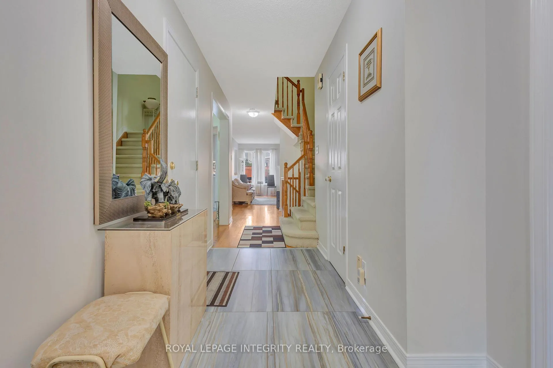 Photo 6 of 7 Westpointe Crescent, Ottawa, Centrepointe — HOMEH