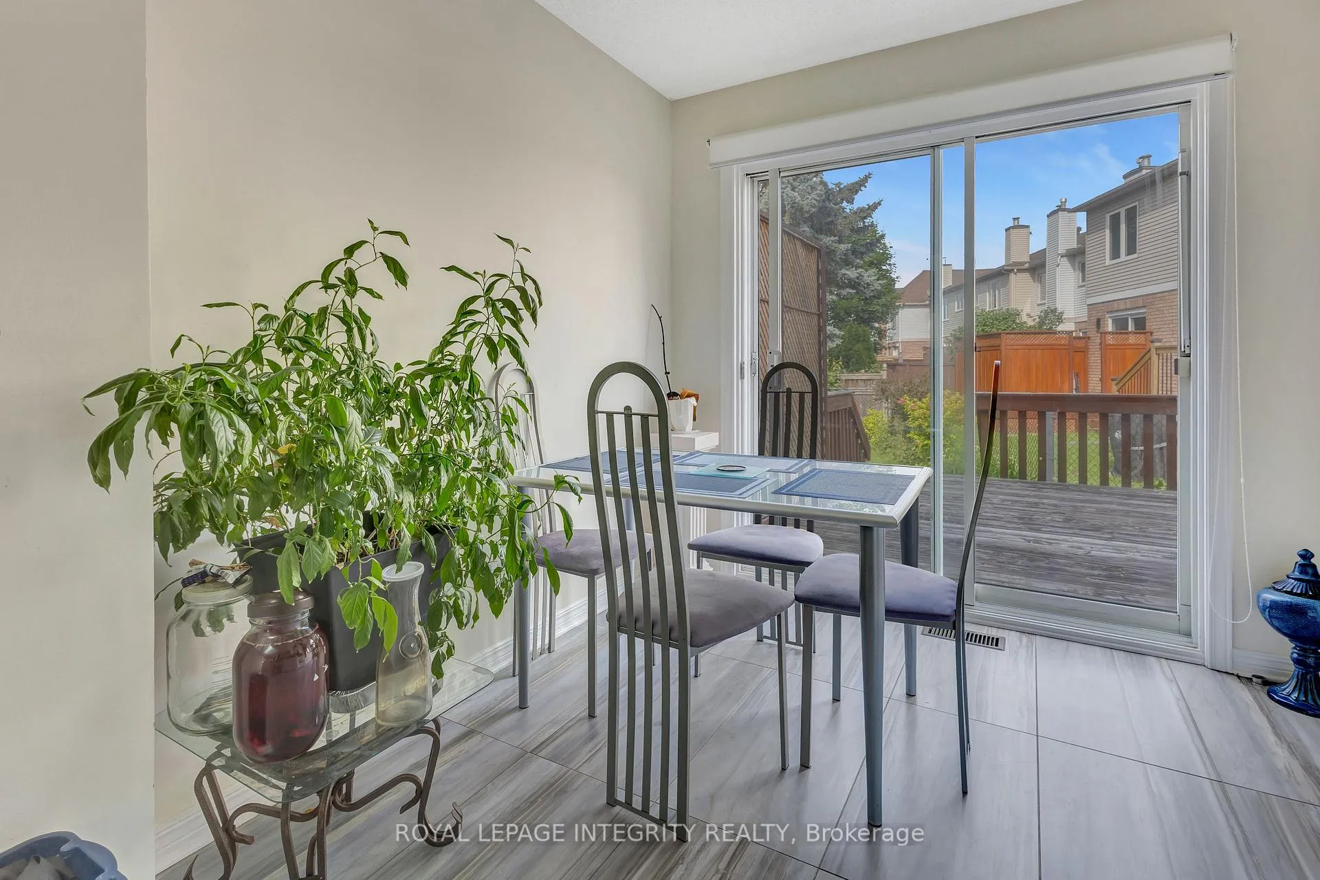Photo 17 of 7 Westpointe Crescent, Ottawa, Centrepointe — HOMEH
