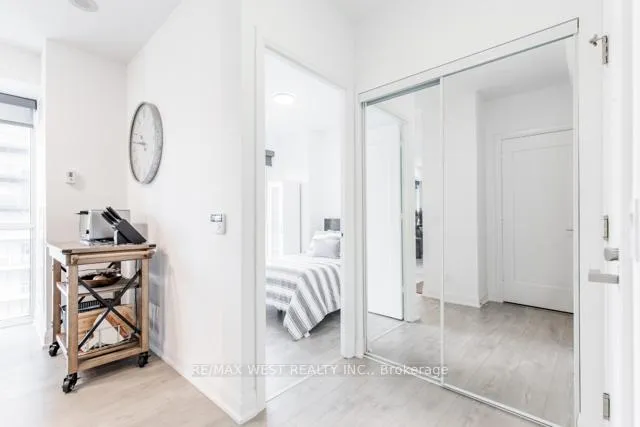 Photo 9 of Unit 1008, 110 Marine Parade Drive, Etobicoke, Mimico — HOMEH
