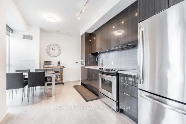 Photo 15 of Unit 1008, 110 Marine Parade Drive, Etobicoke, Mimico — HOMEH