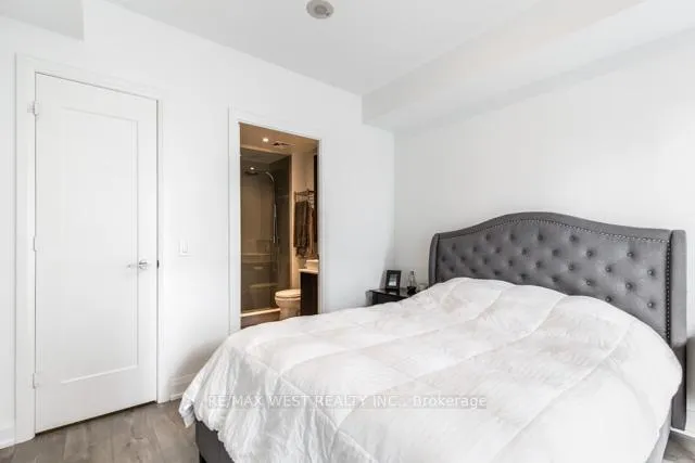 Photo 27 of Unit 1008, 110 Marine Parade Drive, Etobicoke, Mimico — HOMEH
