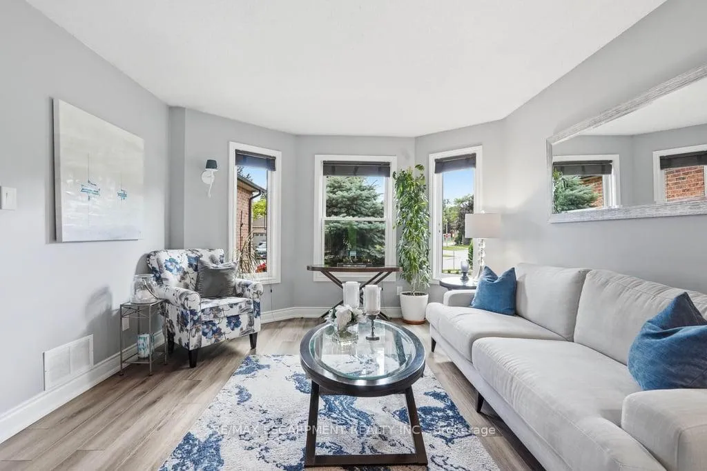 Photo 7 of 2193 Bader Crescent, Burlington, Brant Hills — HOMEH
