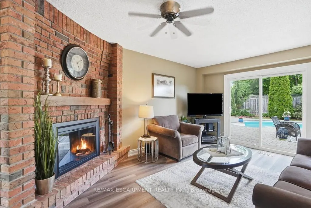 Photo 8 of 2193 Bader Crescent, Burlington, Brant Hills — HOMEH