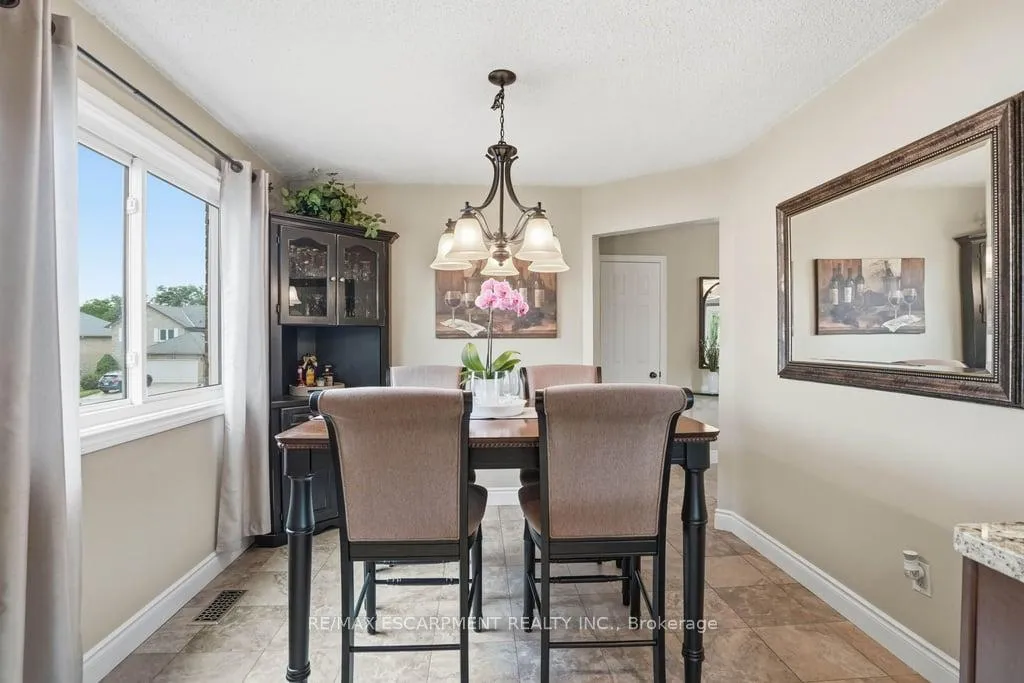 Photo 14 of 2193 Bader Crescent, Burlington, Brant Hills — HOMEH