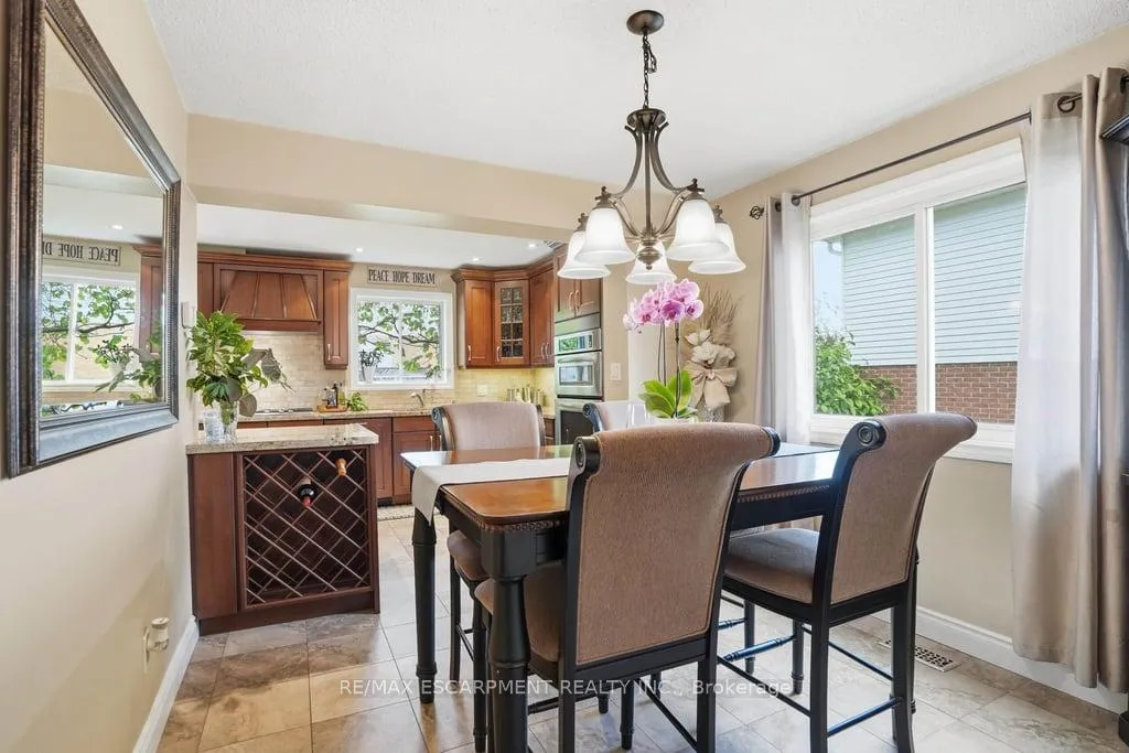 Photo 15 of 2193 Bader Crescent, Burlington, Brant Hills — HOMEH