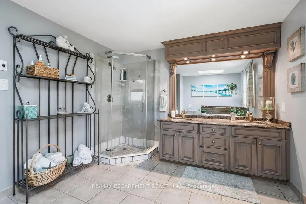 Photo 22 of 2193 Bader Crescent, Burlington, Brant Hills — HOMEH