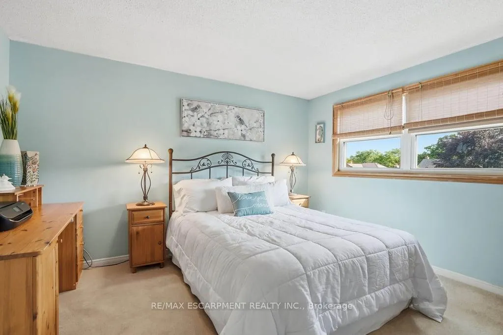 Photo 24 of 2193 Bader Crescent, Burlington, Brant Hills — HOMEH
