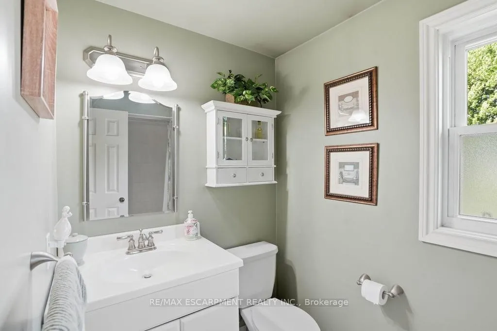 Photo 26 of 2193 Bader Crescent, Burlington, Brant Hills — HOMEH