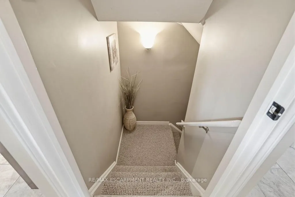 Photo 33 of 2193 Bader Crescent, Burlington, Brant Hills — HOMEH