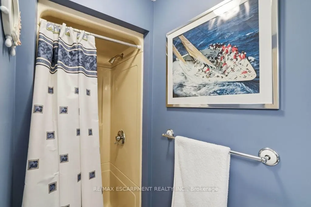 Photo 35 of 2193 Bader Crescent, Burlington, Brant Hills — HOMEH