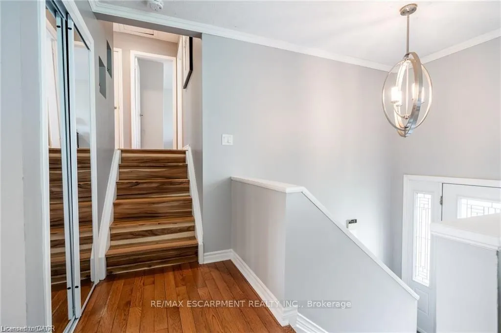 Photo 6 of 152 7th Concession Road E, Hamilton, Rural Flamborough — HOMEH