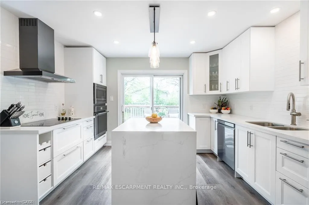 Photo 13 of 152 7th Concession Road E, Hamilton, Rural Flamborough — HOMEH