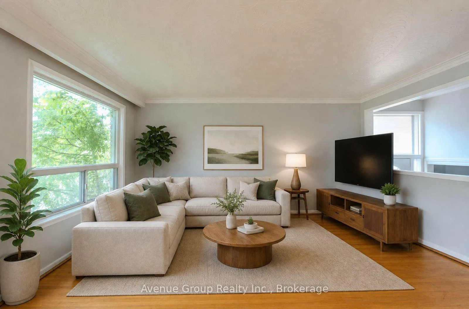 Photo 7 of 124 Westhumber Boulevard, Etobicoke, West Humber-Clairville — HOMEH