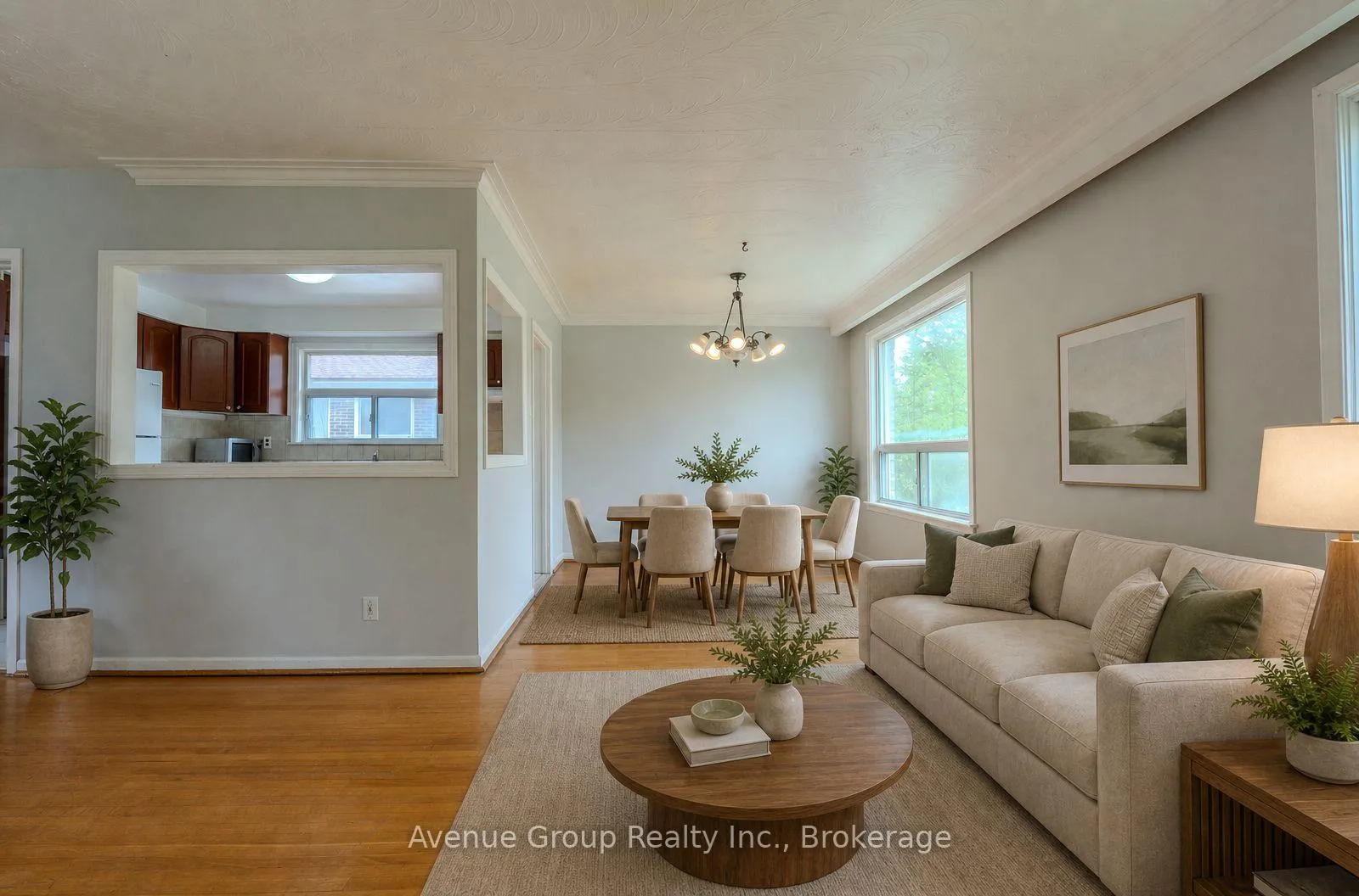 Photo 9 of 124 Westhumber Boulevard, Etobicoke, West Humber-Clairville — HOMEH