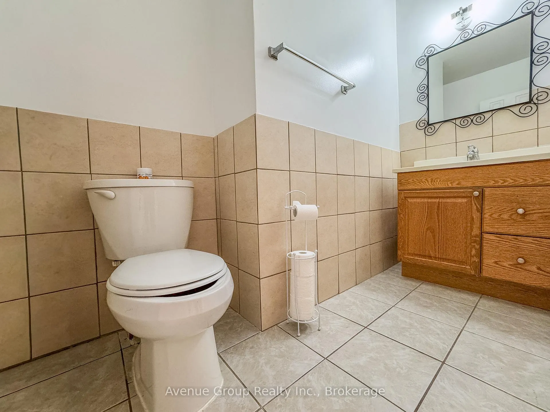 Photo 16 of 124 Westhumber Boulevard, Etobicoke, West Humber-Clairville — HOMEH