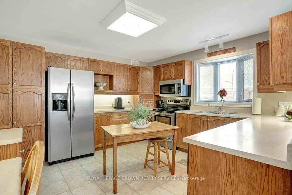 Photo 12 of 104 Dunadry Lane, Hamilton, Rural Flamborough — HOMEH