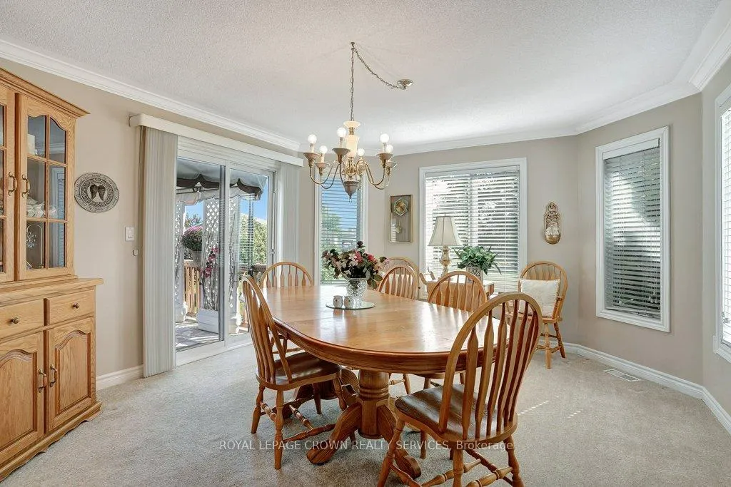 Photo 17 of 104 Dunadry Lane, Hamilton, Rural Flamborough — HOMEH