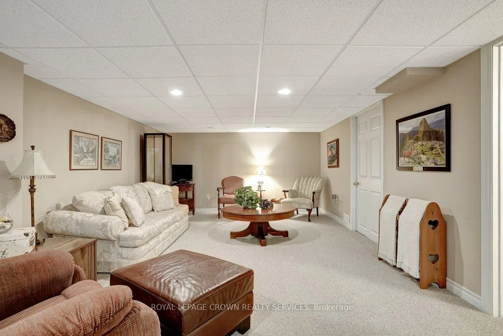 Photo 25 of 104 Dunadry Lane, Hamilton, Rural Flamborough — HOMEH