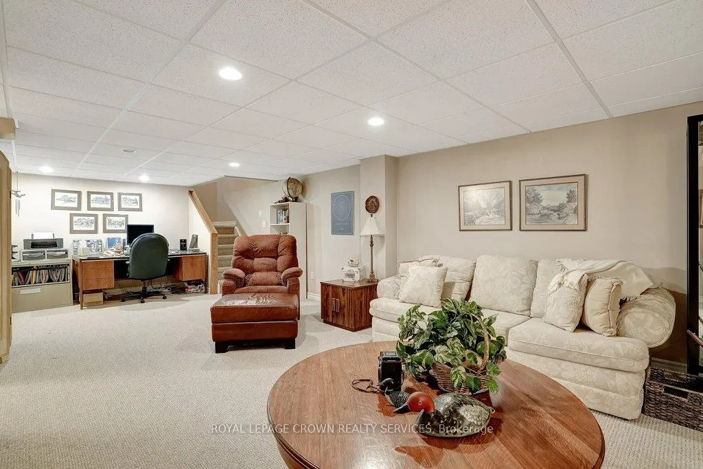 Photo 27 of 104 Dunadry Lane, Hamilton, Rural Flamborough — HOMEH