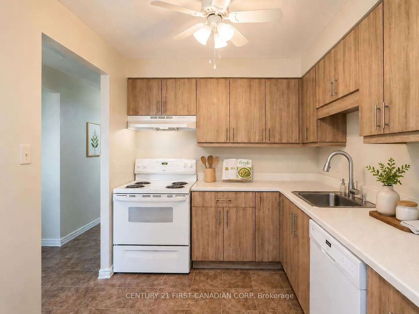 Photo 5 of Unit 1901, 363 Colborne Street, London, East K — HOMEH