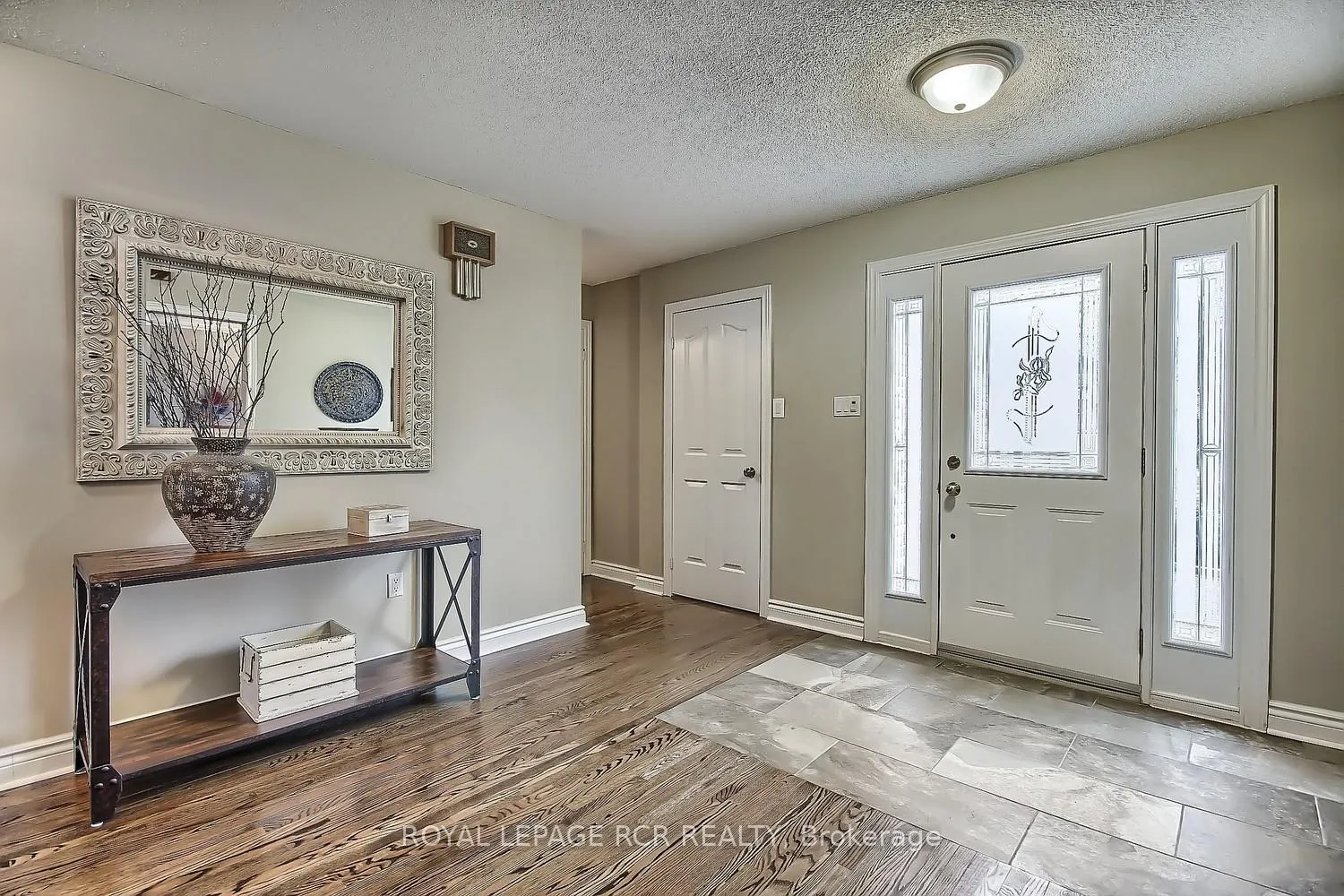 Photo 3 of 617 Brooker Ridge, Newmarket, Stonehaven-Wyndham — HOMEH