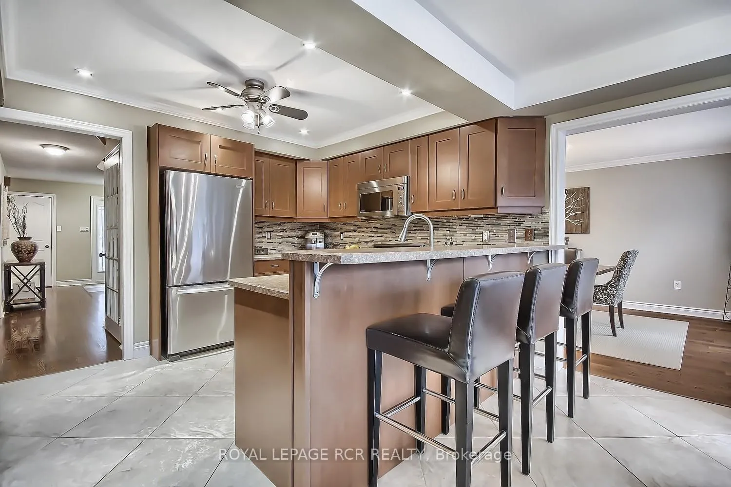 Photo 9 of 617 Brooker Ridge, Newmarket, Stonehaven-Wyndham — HOMEH