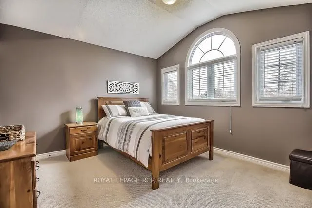 Photo 23 of 617 Brooker Ridge, Newmarket, Stonehaven-Wyndham — HOMEH