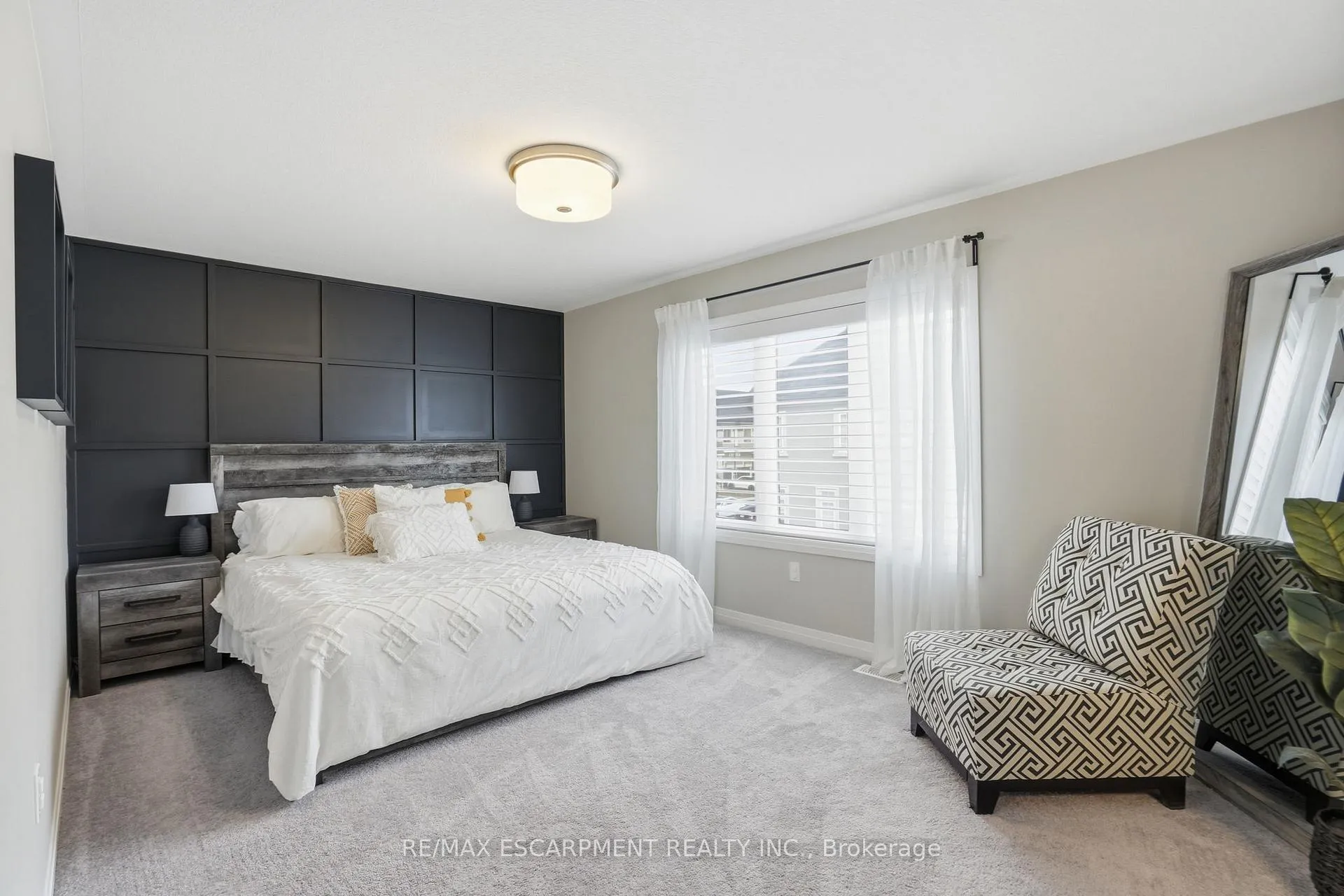 Photo 23 of 3 Sleeth Street, Brantford — HOMEH